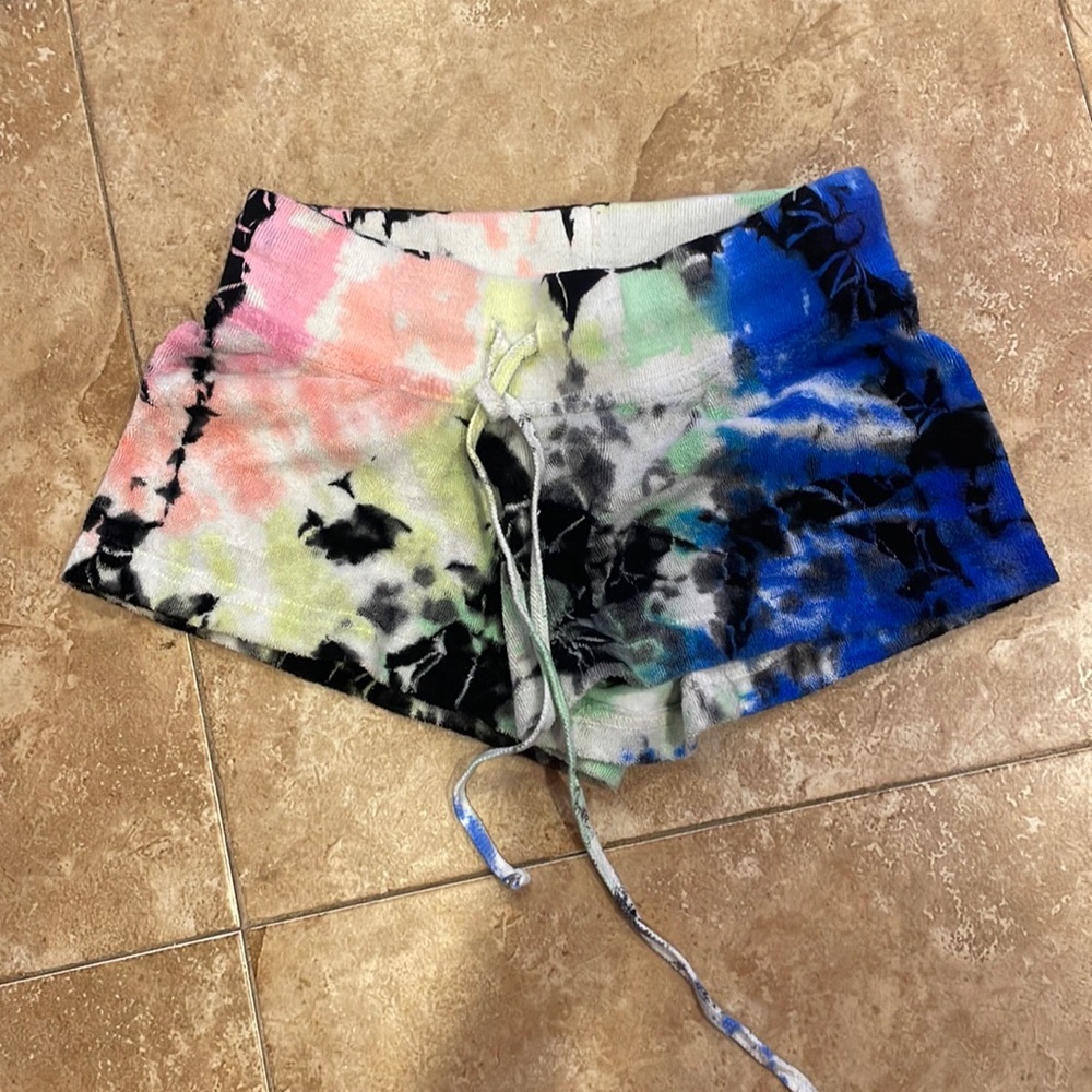 Hard tail tie dye shorts size 16